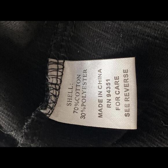 Joy Joy Chic Black Dress with Unique Lace Sleeves - Picture 9 of 11